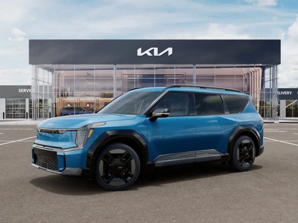 New 2026 Ocean Blue Kia GT-Line image 3