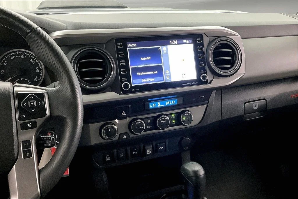 Used 2022 Gray Toyota SR5 image 10