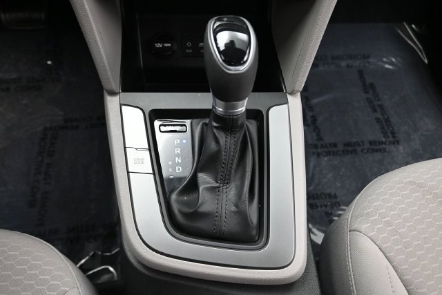 Used 2020 Blue Hyundai SE image 14