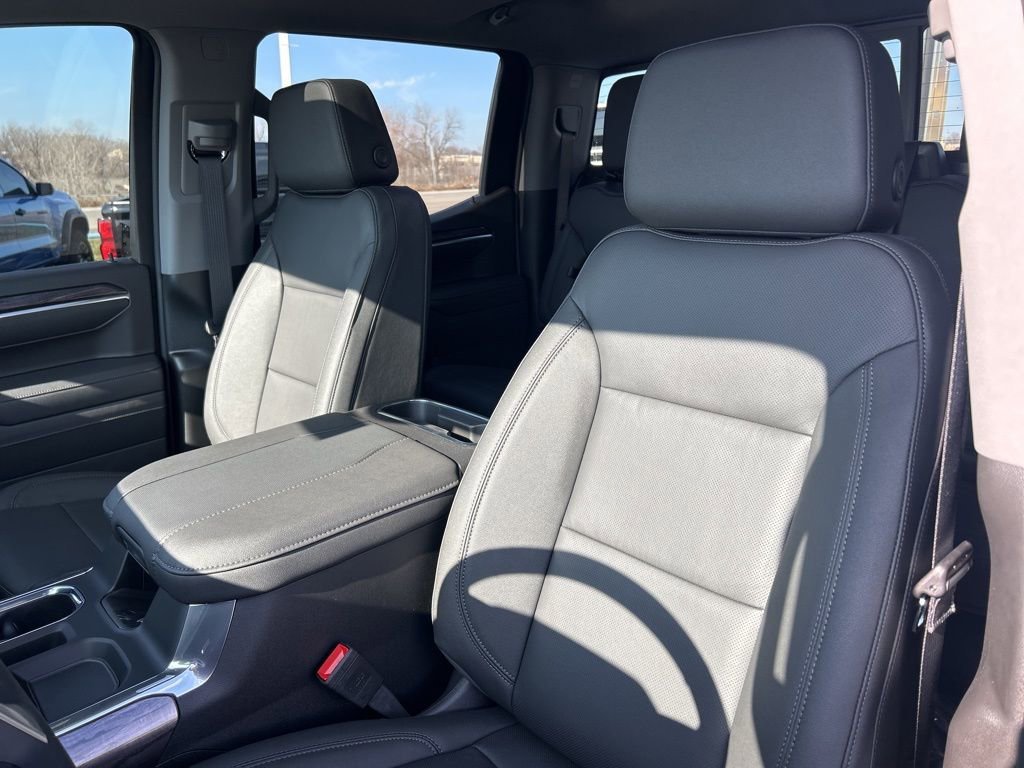 2026 Chevrolet Silverado 1500 LTZ - Photo 21