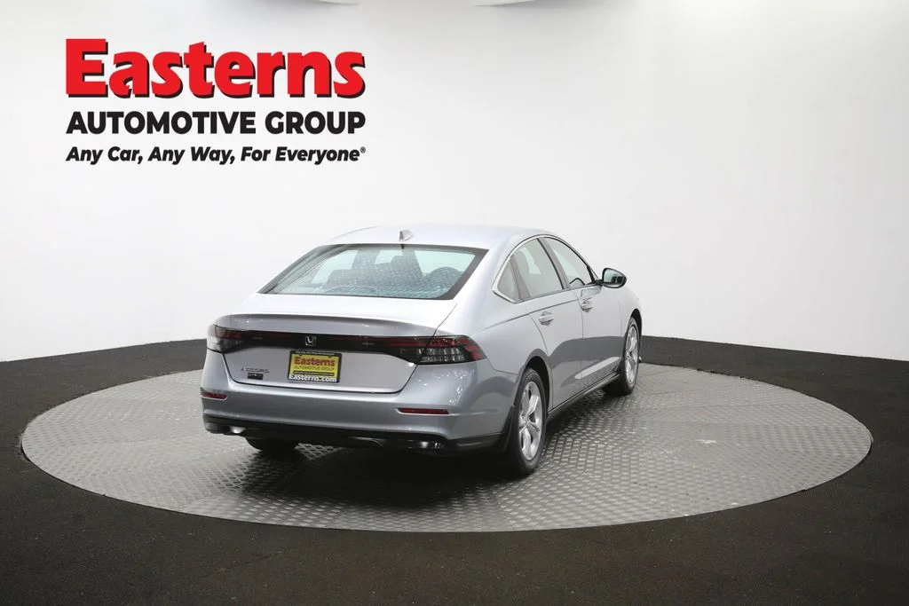 Used 2025 Silver Honda LX image 39