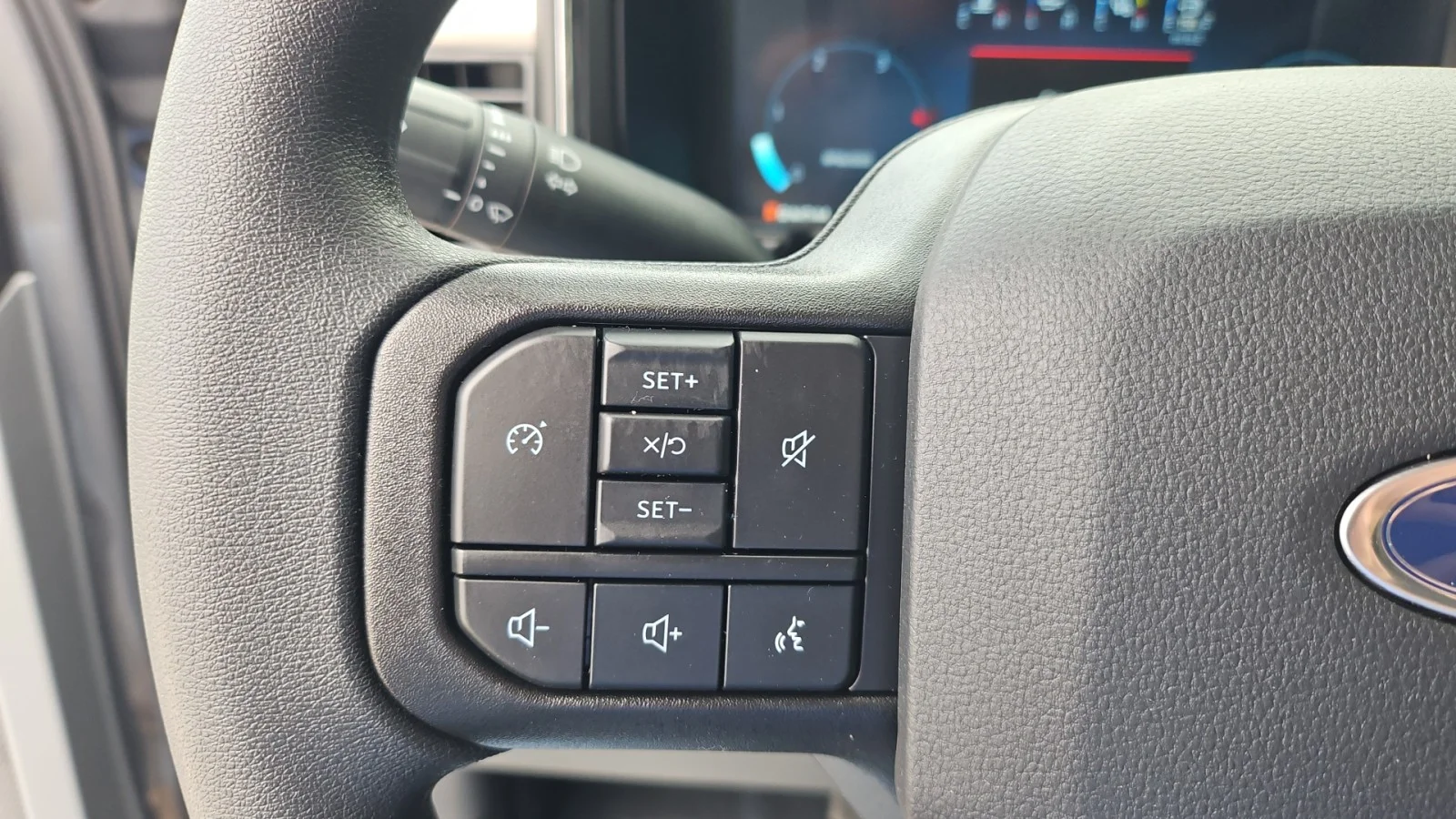 New 2026 Carbonized Gray Metallic Ford XLT 4WD image 12