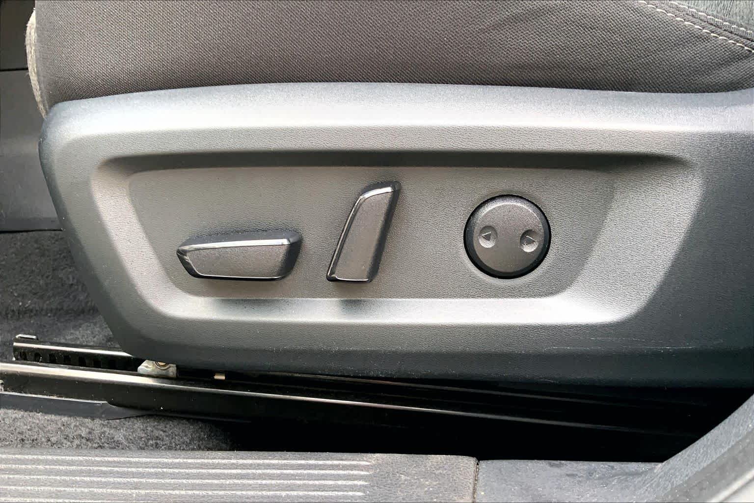 Used 2025 Gun Metallic Nissan SV image 32