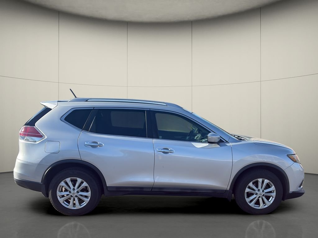 Used 2014 Silver Nissan SV image 8
