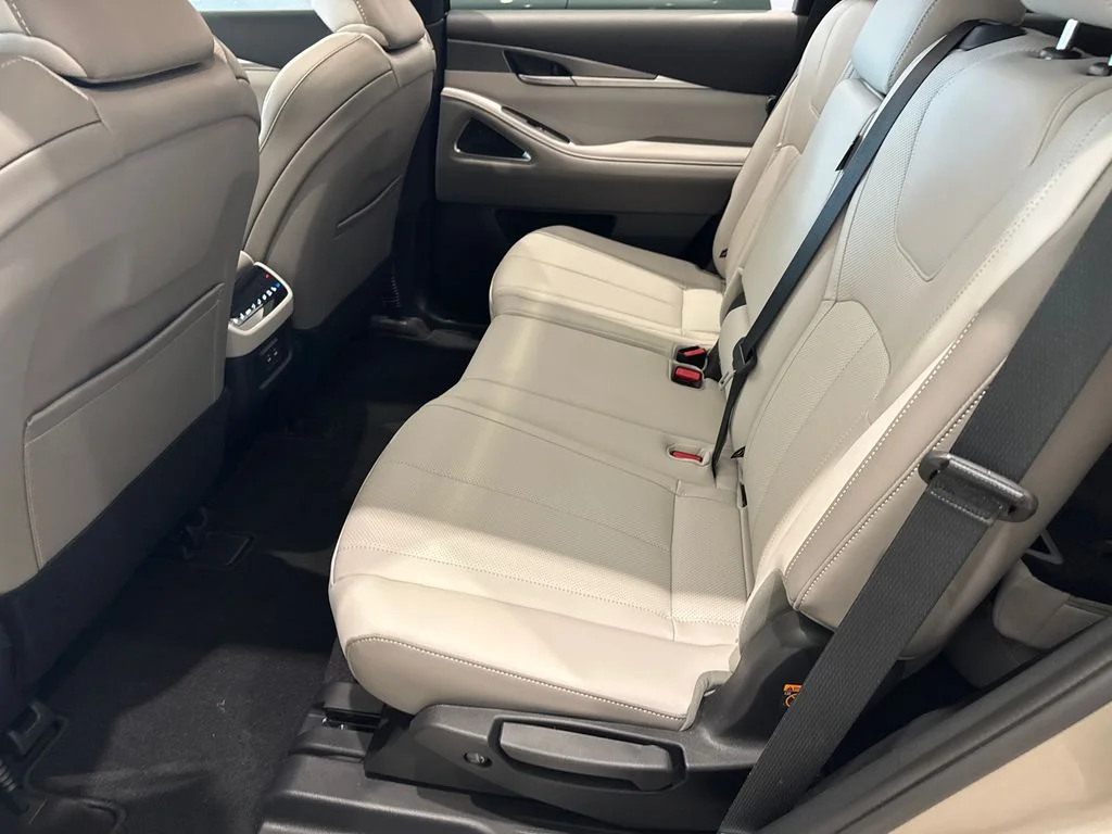 New 2027 WARM TITANIUM INFINITI Luxe FWD image 20