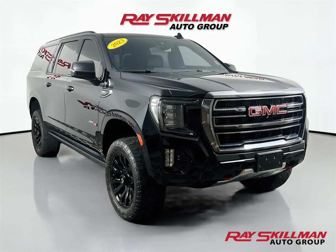 Used 2023 Onyx Black GMC AT4 image 1