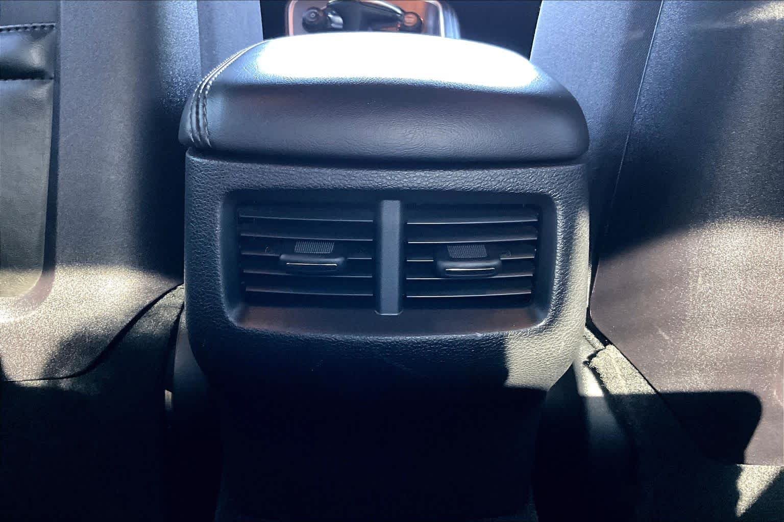 Used 2019 Maximum Steel Metallic Clearcoat Dodge SXT image 32