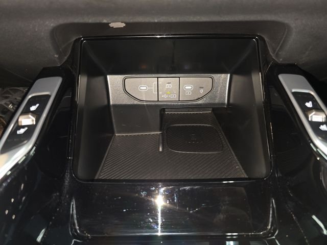 Used 2025 Black Kia X-Line SX Prestige image 23