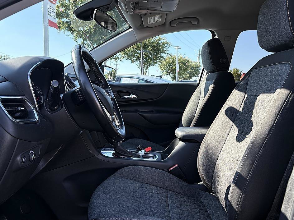 Used 2022 Blue Glow Metallic Chevrolet LT image 9