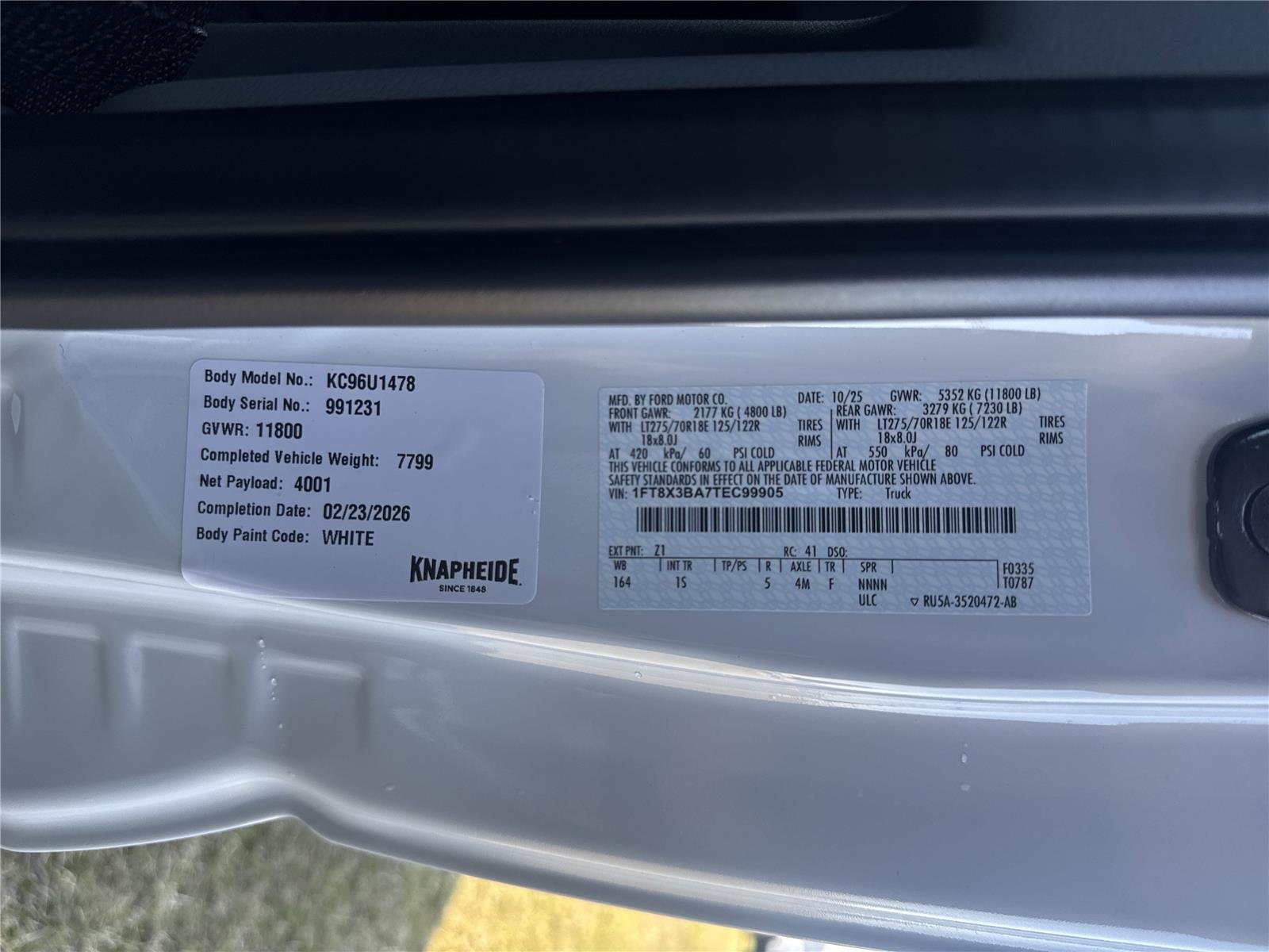 New 2026 Oxford White Ford XL image 17