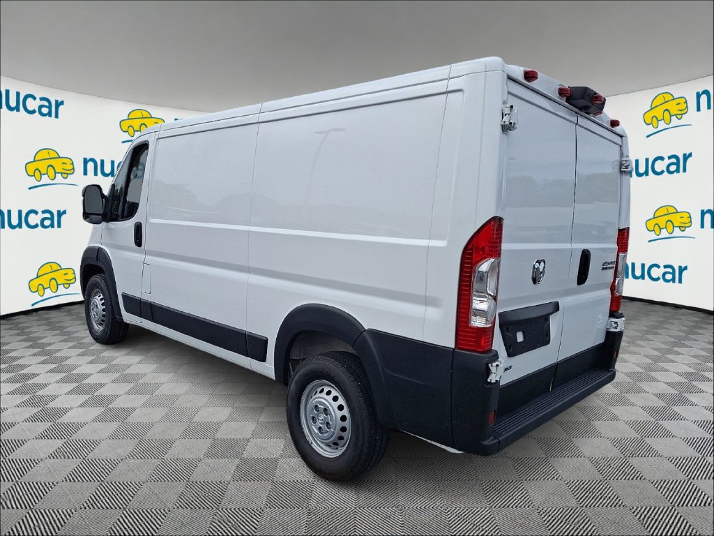 Used 2025 White Ram Base image 5
