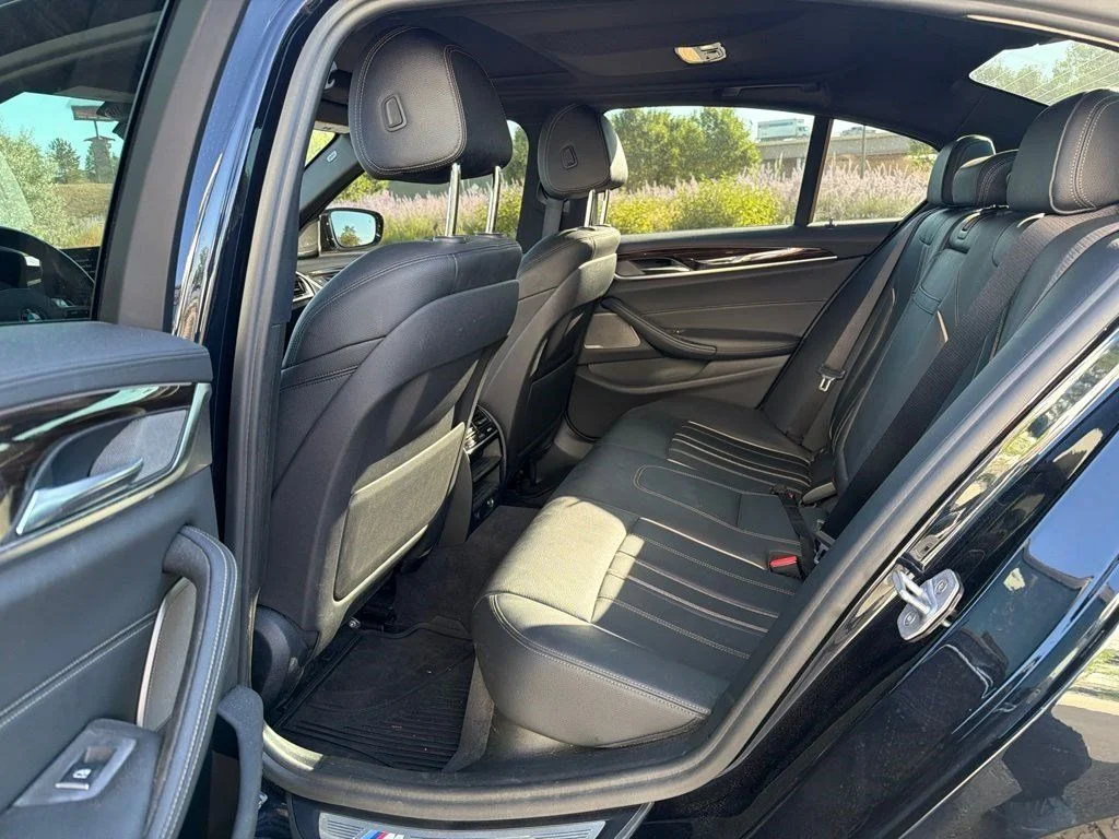 Used 2018 Carbon Black Metallic BMW 540i xDrive image 11