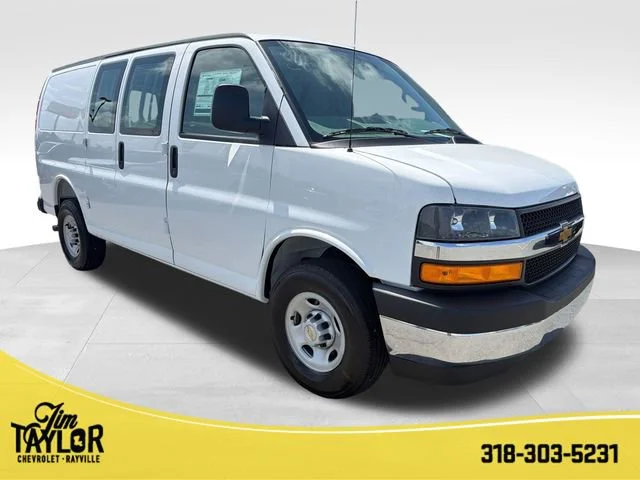 2026 Chevrolet Express 2500 Work Van HD's photo