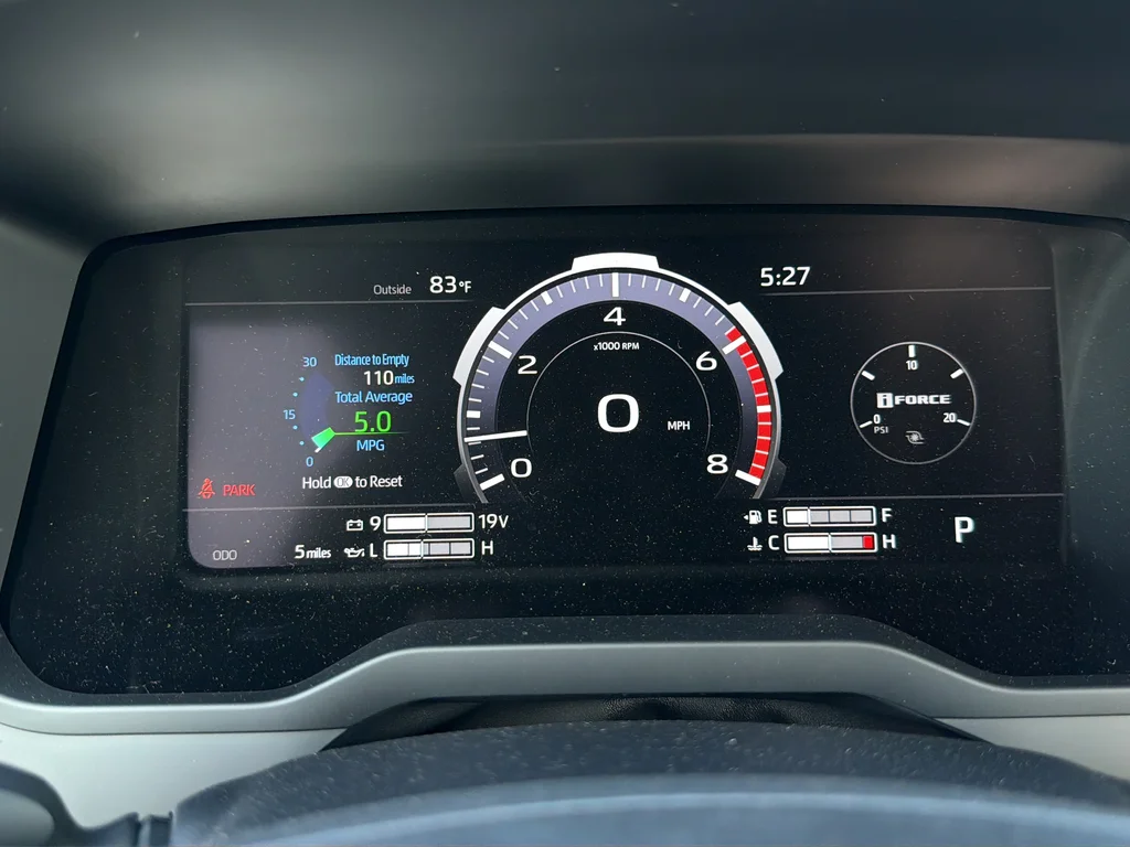 New 2026 Wind Chill Pearl <sup>1</sup> Toyota  Platinum image 13