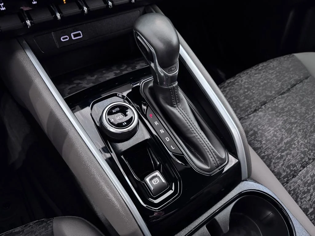 2024 Chevrolet Colorado ZR2 - Photo 24