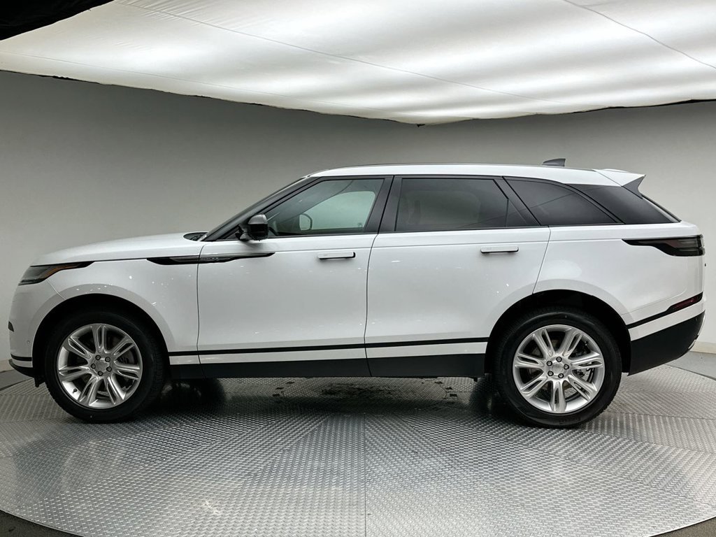 New 2026 Fuji White Land Rover S image 2