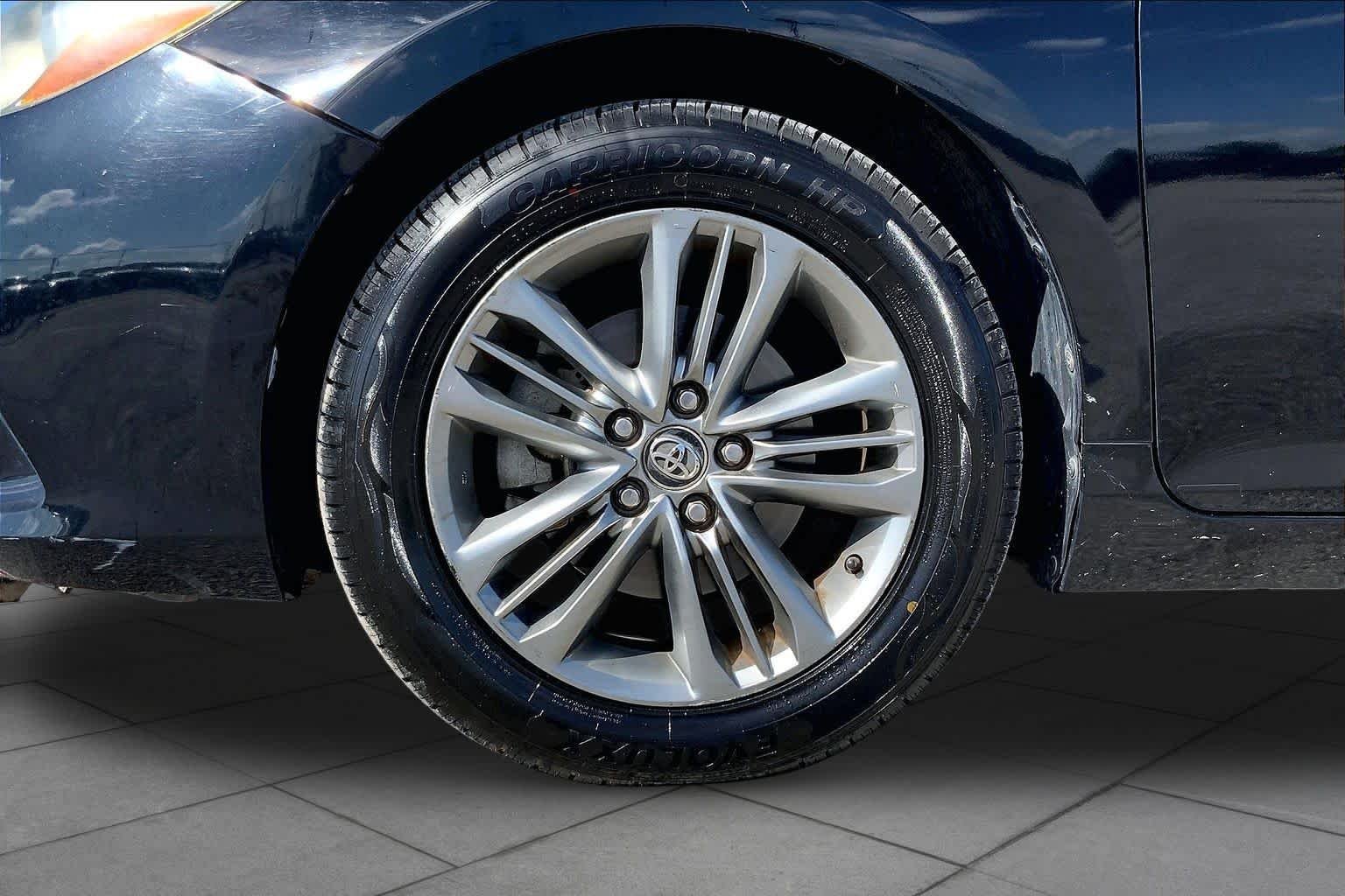 New 2017 Midnight Black Metallic Toyota SE image 11
