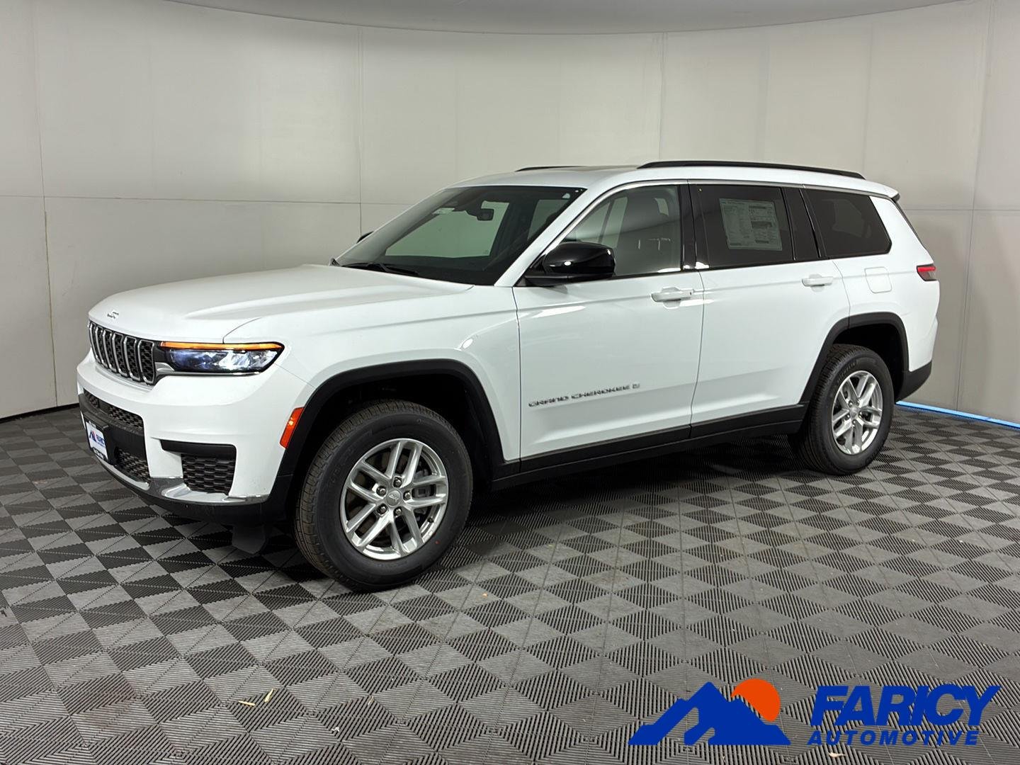 2026 Jeep Grand Cherokee L Laredo X 4x4's photo