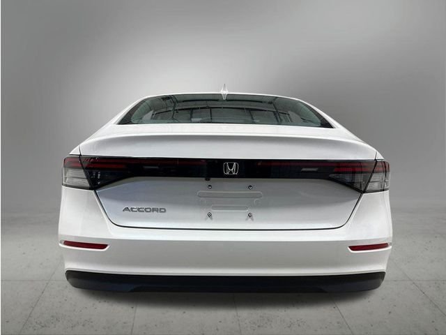 New 2026 Platinum White Pearl Honda LX image 4