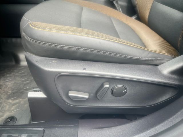 Certified Used 2022 Oxford White Ford Badlands image 11