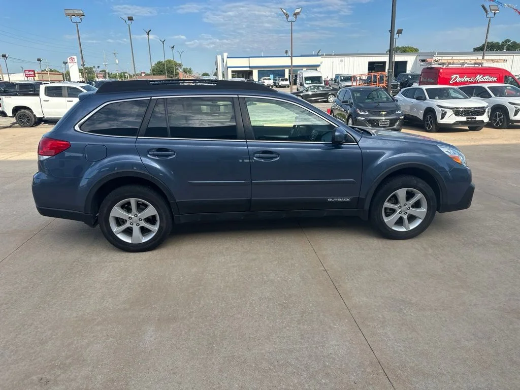 Used 2014 Blue Subaru 2.5i Premium image 34