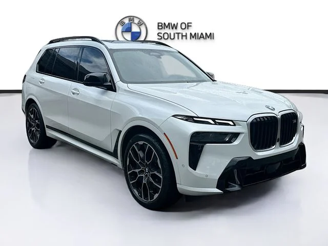 2025 BMW X7 M60i's photo