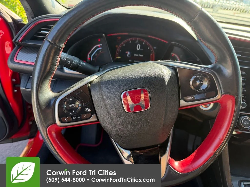 Used 2019 Rallye Red Honda Touring image 2