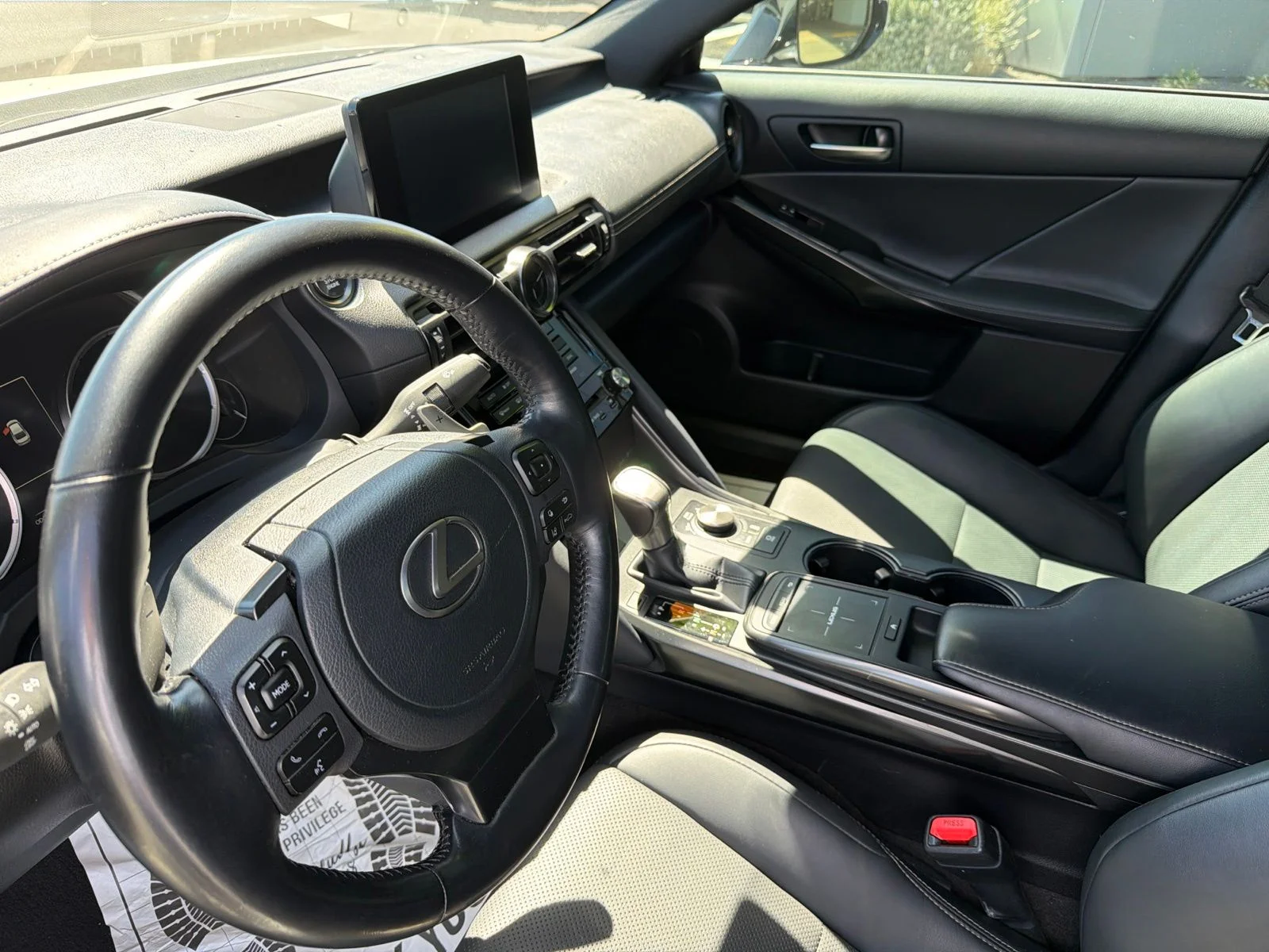 Used 2023 White Pearl Lexus 300 image 5