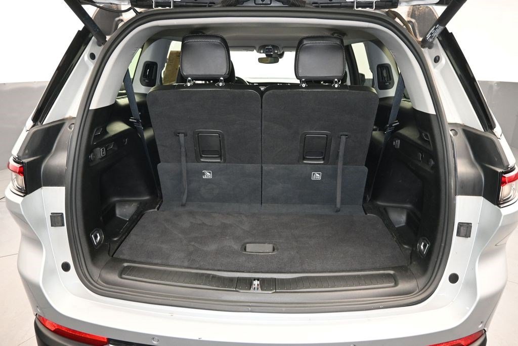 Used 2023 Silver Zynith Jeep Limited image 11