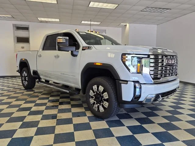 2026 GMC Sierra 2500 HD Denali