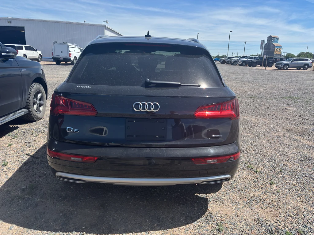 Used 2019 Brilliant Black Audi Premium Plus image 5