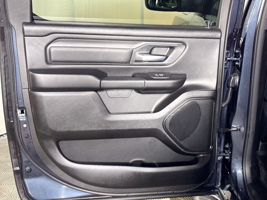 New 2026 Forged Blue Metallic Exterior Paint RAM Warlock image 18