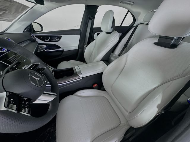 New 2026 MANUFAKTUR Alpine Grey Mercedes-Benz C 300 image 21