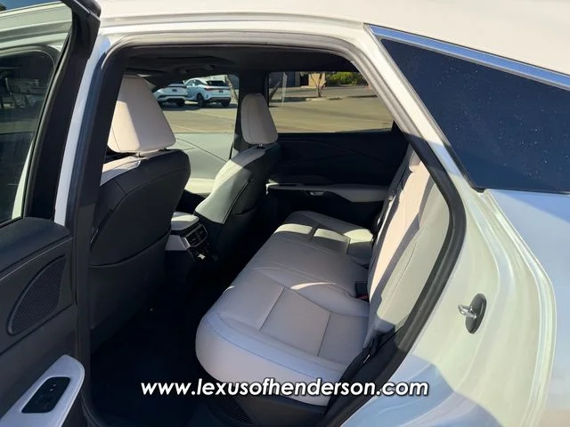 Certified Used 2025 White Lexus 350h Premium Plus image 7