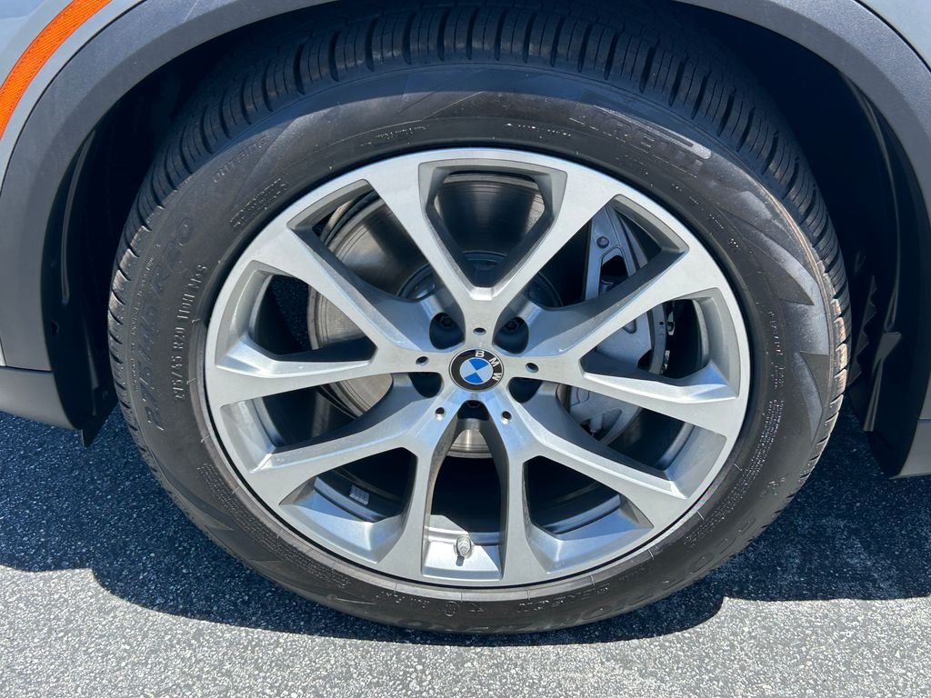 2026 BMW X5 50e - Photo 9