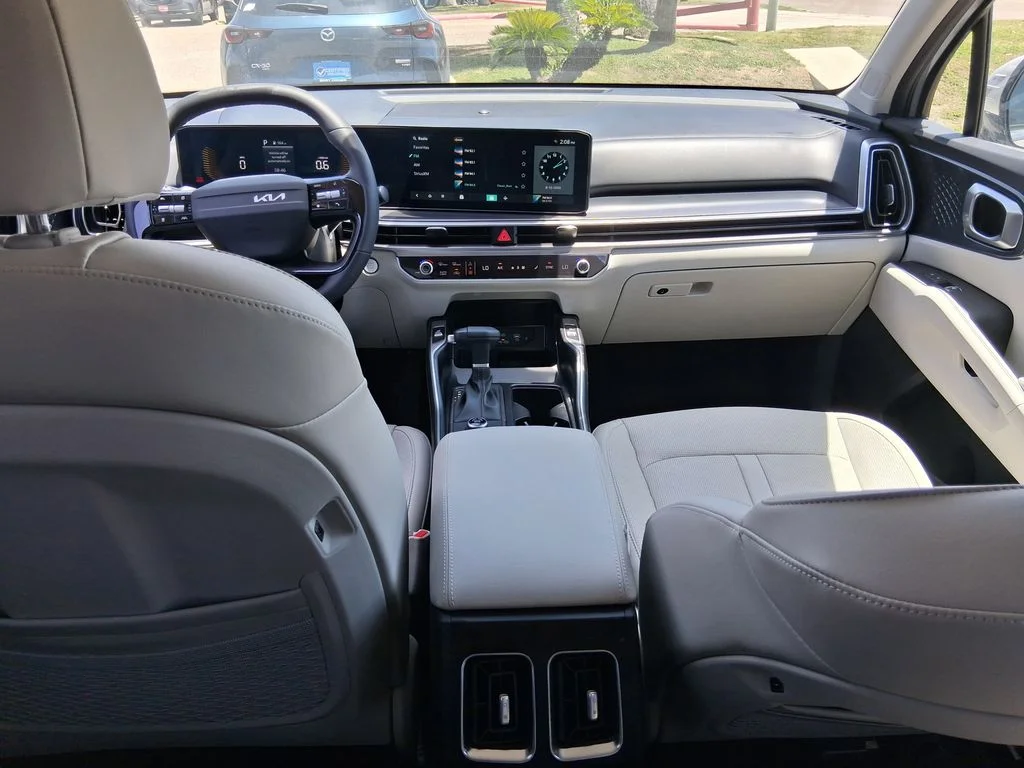 New 2026 Gray Kia S image 18