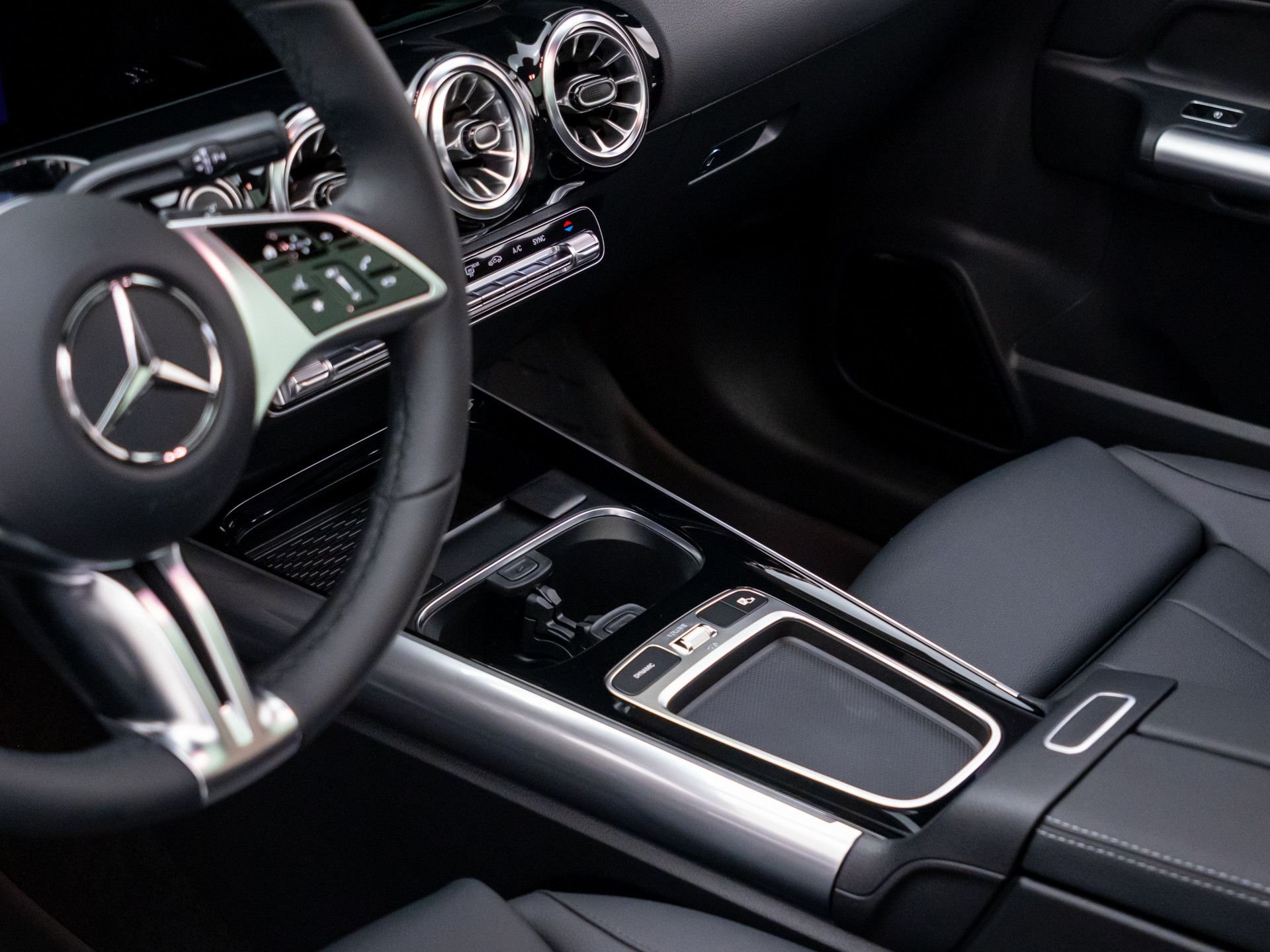 New 2026 Black Mercedes-Benz GLA 250 image 12