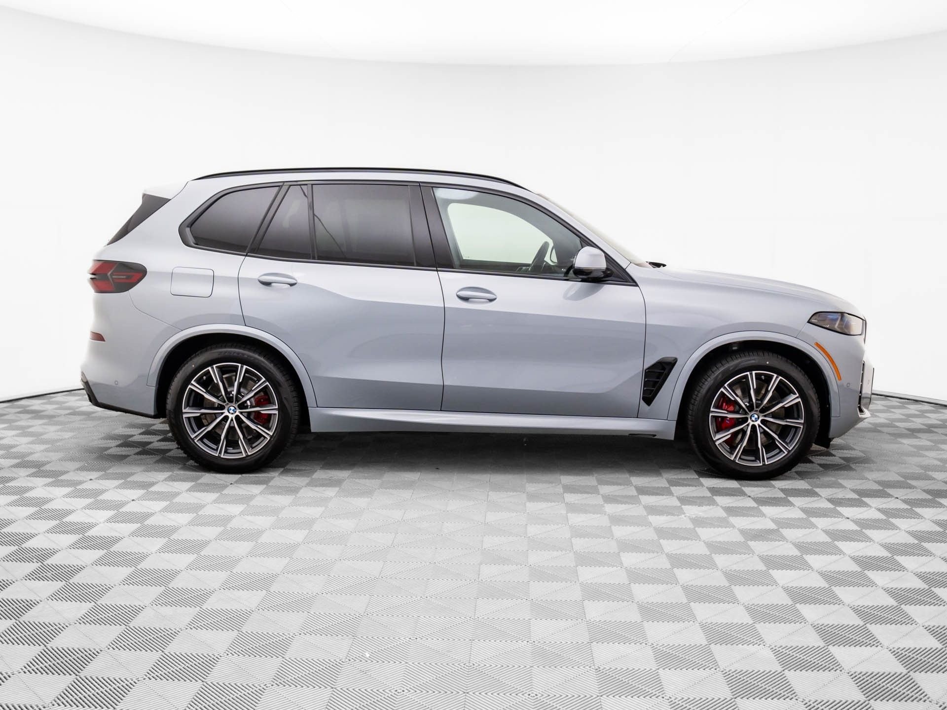 New 2026 Brooklyn Grey Metallic BMW xDrive50e image 7