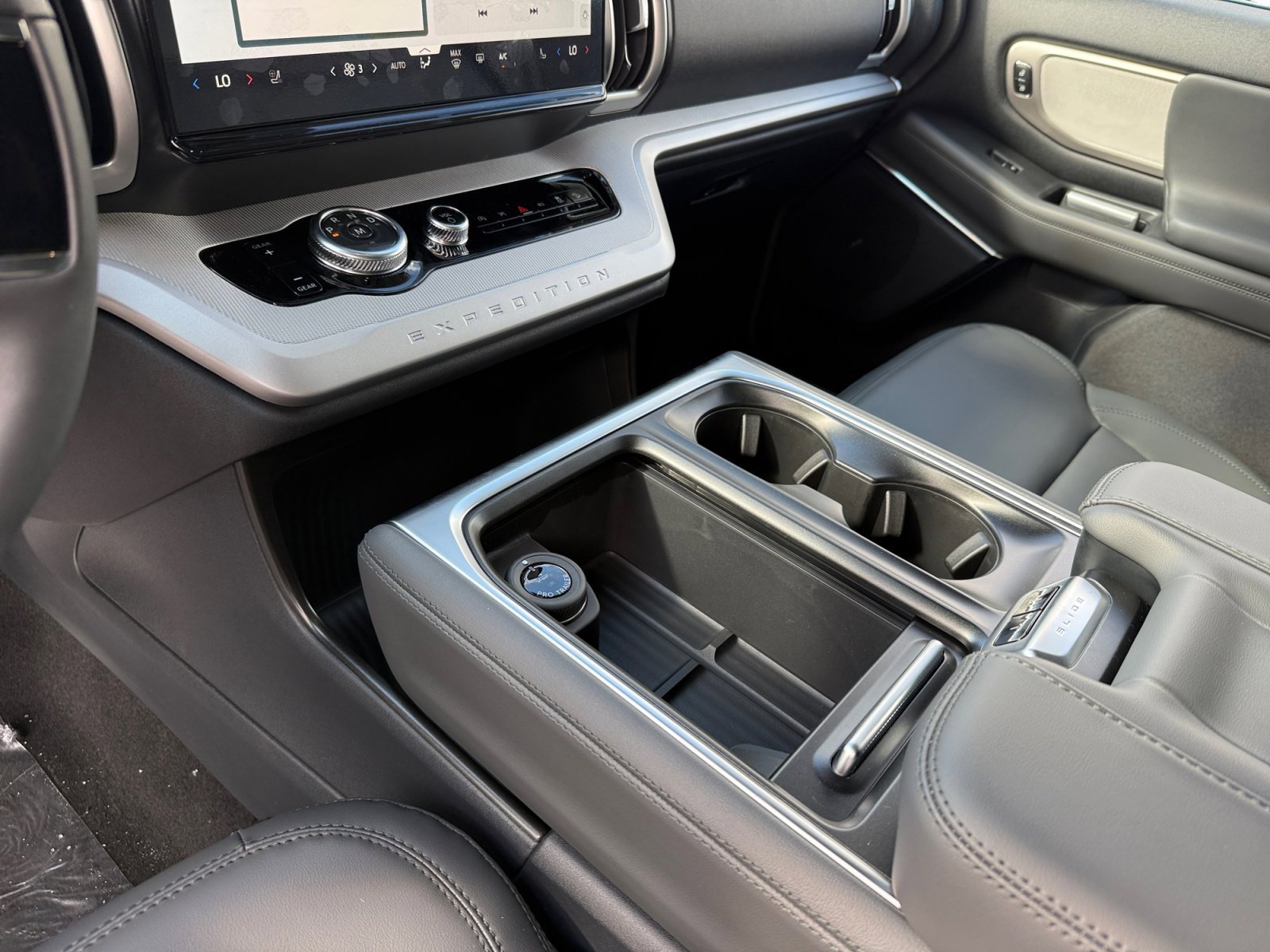 New 2026 Dark Matter Gray Metallic Ford Active image 13