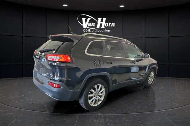 Used 2014 Brilliant Black Crystal Pearlcoat Jeep Limited image 7