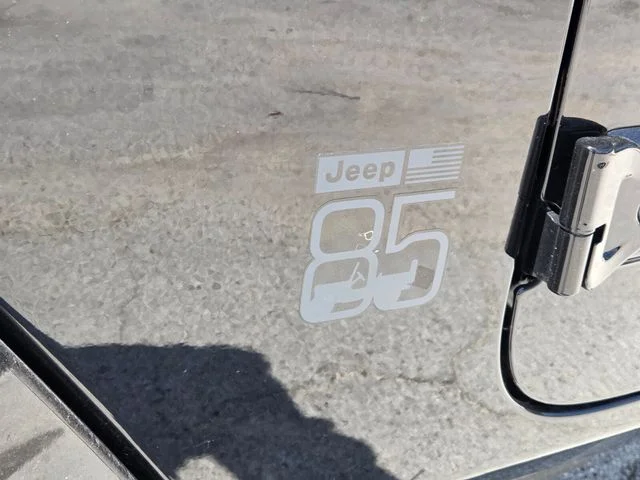 New 2026 Black Clear-Coat Exterior Paint Jeep 85th Anniversary Edition image 11