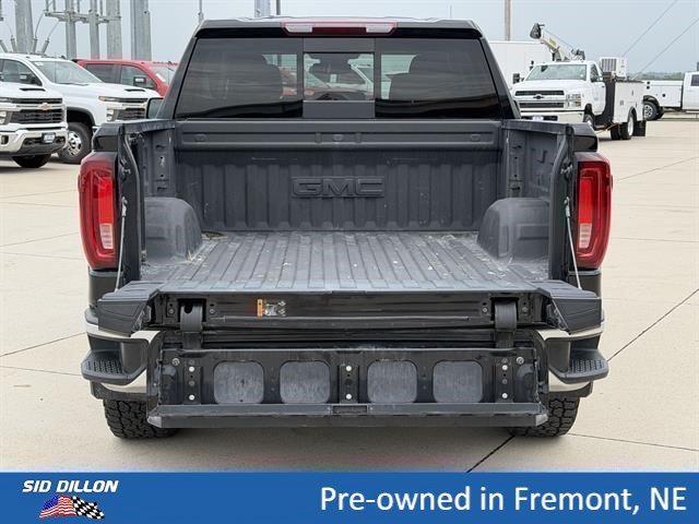 Used 2024 Onyx Black GMC SLT image 5