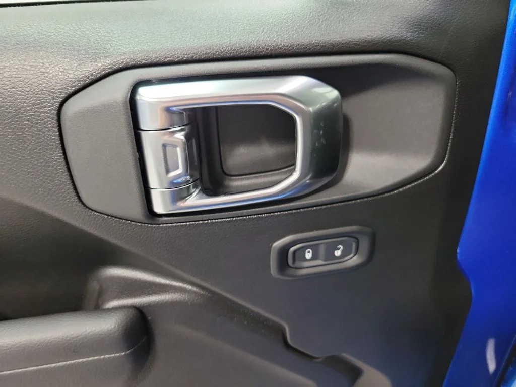 New 2026 Hydro Blue Pearlcoat Jeep Sport image 14