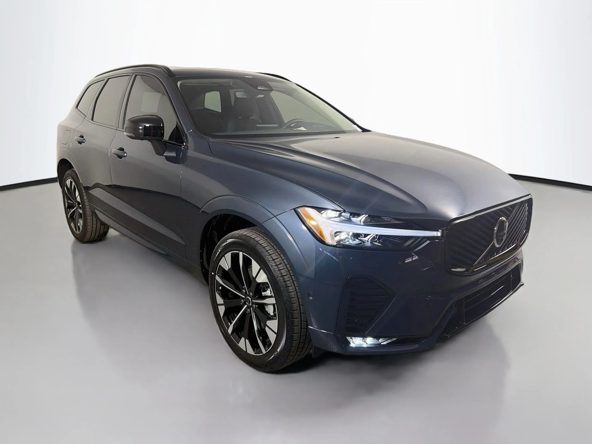 New 2027 Denim Blue Volvo Plus image 3
