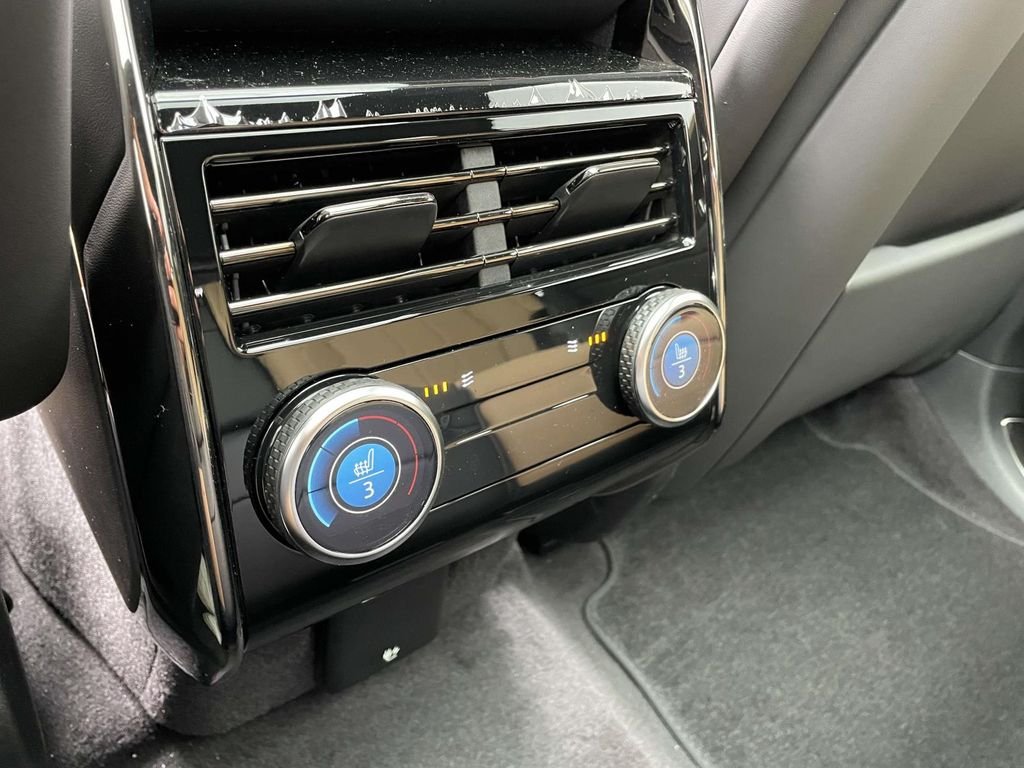 New 2026 Varesine Blue Land Rover Dynamic SE image 21