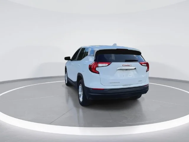 Certified Used 2024 Summit White GMC SLE image 9