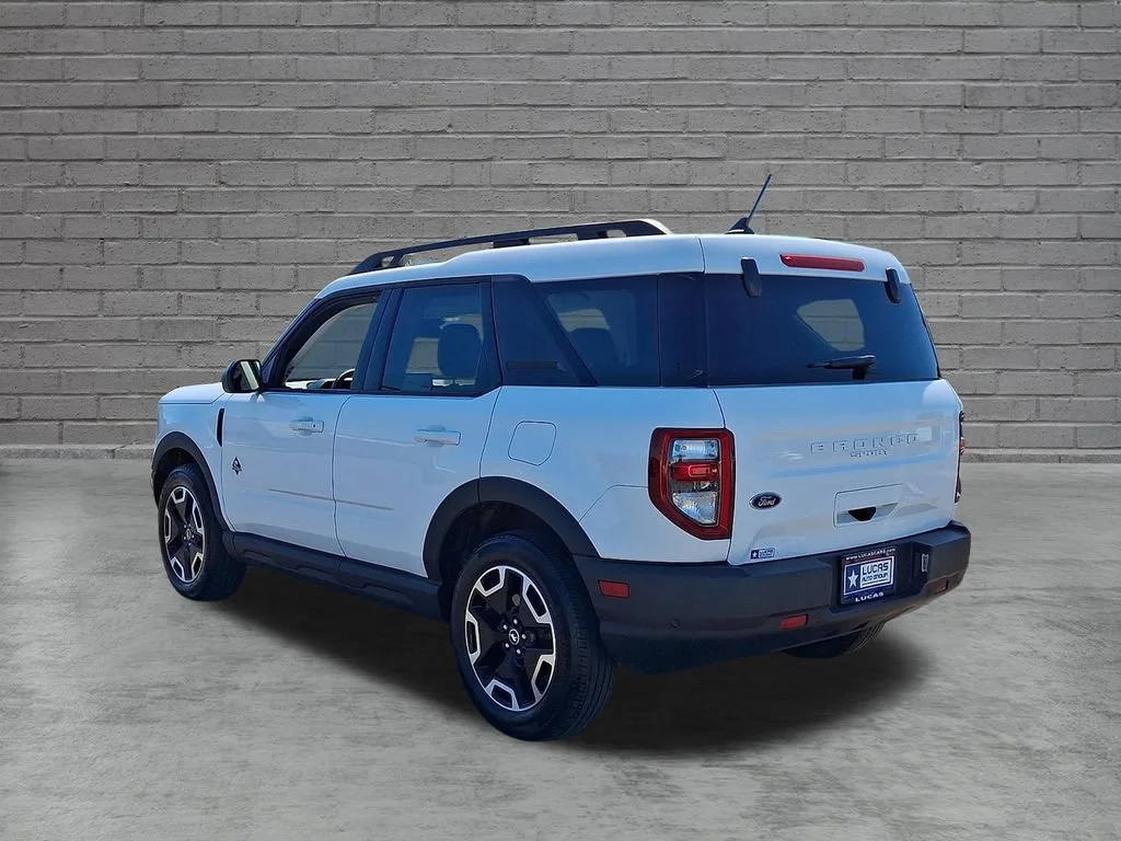 Used 2023 White Ford Outer Banks image 8
