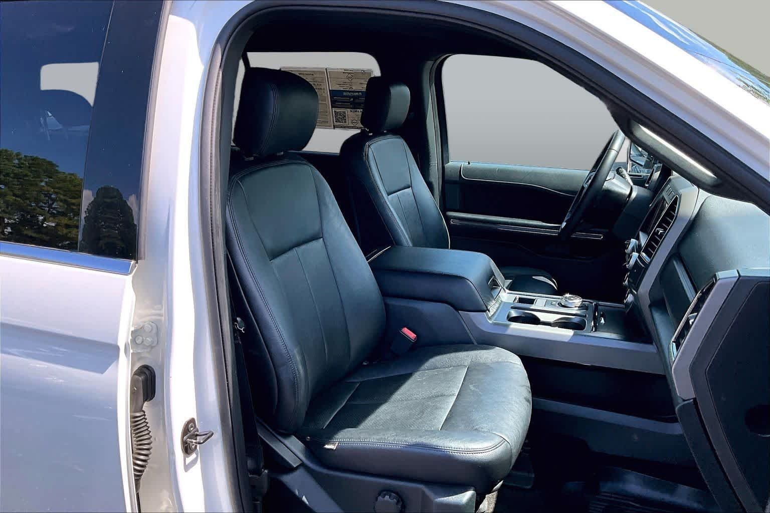 Used 2020 Star White Metallic Tri-Coat Ford XLT image 9