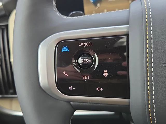 2025 Nissan Armada Platinum Reserve - Photo 18