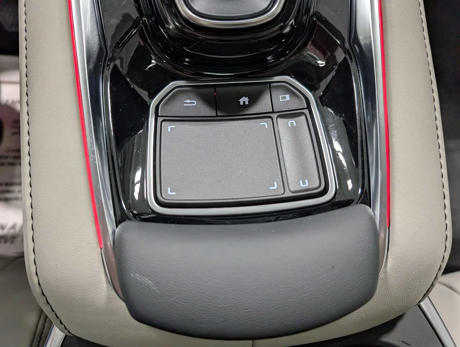 New 2026 Platinum White Pearl Acura w/Technology Package image 30
